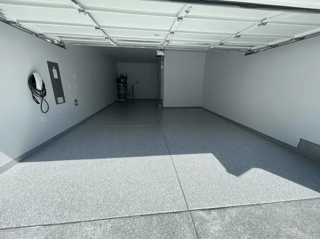 Platinum flake garage floor coating