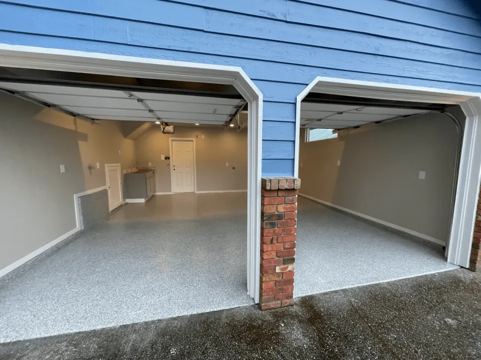 Silver granite flake garage floor coating in a Seattle-area garage